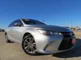 Used 2016 Toyota Camry SE image 2