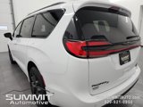 New 2026 Chrysler Pacifica Limited image 5