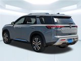 New 2025 Nissan Pathfinder Platinum image 4