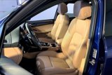 Certified 2024 Porsche Macan image 5