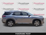 New 2025 Nissan Pathfinder Platinum image 3