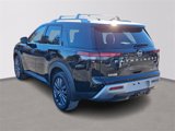 New 2025 Nissan Pathfinder SL w/ SL Premium Package image 4