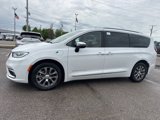 New 2025 Chrysler Pacifica Pinnacle image 3