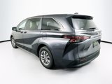 Used 2025 Toyota Sienna LE image 5