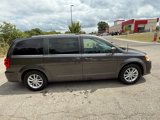 Used 2018 Dodge Grand Caravan SXT image 2