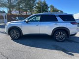 New 2025 Nissan Pathfinder SL w/ SL Premium Package image 2