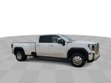 New 2025 GMC Sierra 3500 Denali w/ Denali Reserve Package image 2