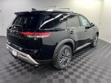 New 2025 Nissan Pathfinder SL w/ SL Premium Package image 2