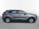 Used 2023 Ford Edge SEL image 2