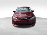 Used 2022 Chrysler Voyager LX image 2