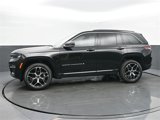 New 2025 Jeep Grand Cherokee Summit image 2