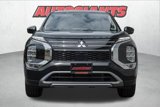 New 2025 Mitsubishi Outlander SE image 2