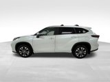 Used 2024 Toyota Highlander XLE image 4
