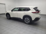 Used 2023 Nissan Rogue SV image 3