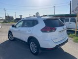 Used 2017 Nissan Rogue SV image 3