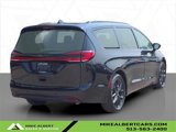 Used 2023 Chrysler Pacifica Touring-L w/ S Appearance Package image 4