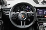 Used 2025 Porsche Macan image 4