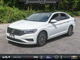 Used 2021 Volkswagen Jetta SE image 2