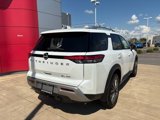 New 2025 Nissan Pathfinder SL w/ SL Premium Package image 6