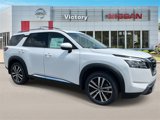New 2025 Nissan Pathfinder Platinum image 2