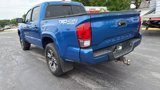 Used 2016 Toyota Tacoma TRD Sport image 2