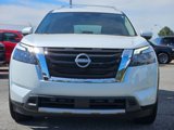 New 2025 Nissan Pathfinder SL image 2