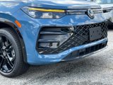 New 2025 Volkswagen Tiguan SE R-Line image 2