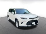Used 2024 Toyota Grand Highlander XLE image 3