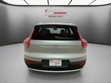 Used 2025 Volvo XC40 B5 Core image 5
