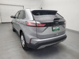Used 2022 Ford Edge SEL image 6