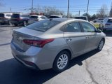 Used 2022 Hyundai Accent SEL image 4