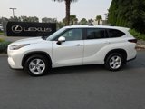 Used 2023 Toyota Highlander LE image 2