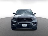 Used 2024 Ford Explorer XLT w/ Equipment Group 202A image 4