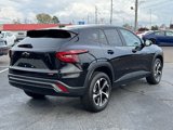Used 2024 Chevrolet Trax RS w/ Driver Confidence Package image 5
