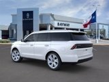 New 2025 Lincoln Navigator Reserve image 4