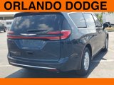 New 2025 Chrysler Pacifica Select image 3