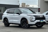 New 2025 Mitsubishi Outlander SEL image 3