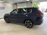 Used 2022 Mitsubishi Outlander SE image 3