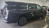 Used 2025 Chevrolet Suburban High Country image 4