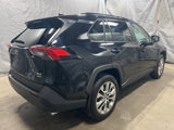 Used 2021 Toyota RAV4 XLE Premium image 4