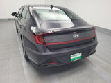 Used 2021 Hyundai Sonata SEL w/ Winter Weather Package image 6