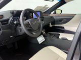 New 2025 Lexus ES 350 w/ Premium Package image 5