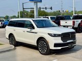 Certified 2025 Lincoln Navigator Reserve image 6