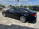 Used 2022 Toyota Avalon Limited image 4