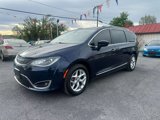 Used 2018 Chrysler Pacifica Touring-L Plus w/ Tire & Wheel Group image 3