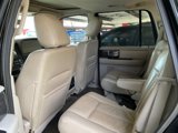 Used 2017 Lincoln Navigator Select image 5