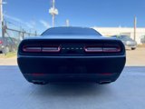 Used 2016 Dodge Challenger SXT image 4
