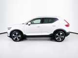 Used 2025 Volvo XC40 B5 Plus image 4