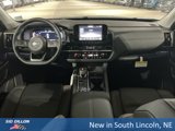 New 2025 Nissan Pathfinder Platinum image 5