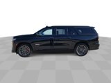 Used 2023 Cadillac Escalade ESV V image 5